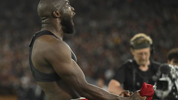 Lukaku criptico sui social: pubblica una foto con la Roma e poi una frase sull’amore - immagine 1