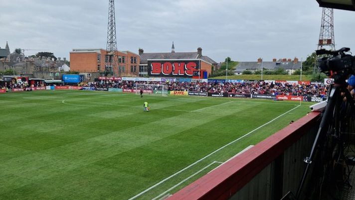 Derby di Dublino, un colpo di testa regala la vittoria ai Bohs sullo Shamrock Rovers ridotto in 10 - immagine 1