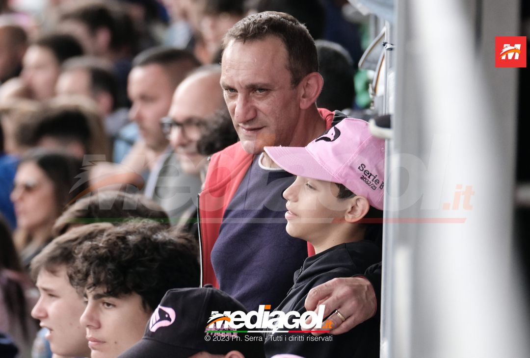 FOTO PALERMO, verso il Cagliari: la carica dei tifosi al “Barbera” (GALLERY) - immagine 19