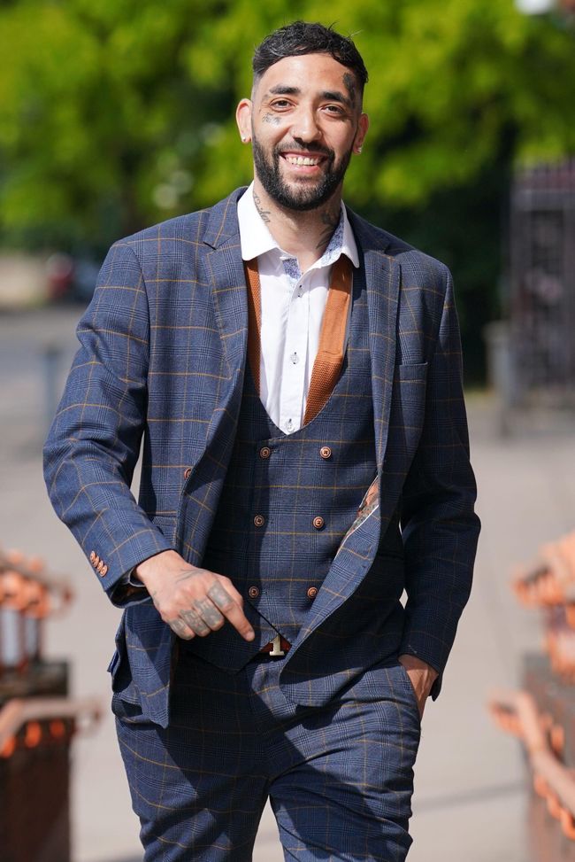 FA Cup, pena esemplare per il tifoso che ha deriso Hillsborough nel derby di Manchester- immagine 5