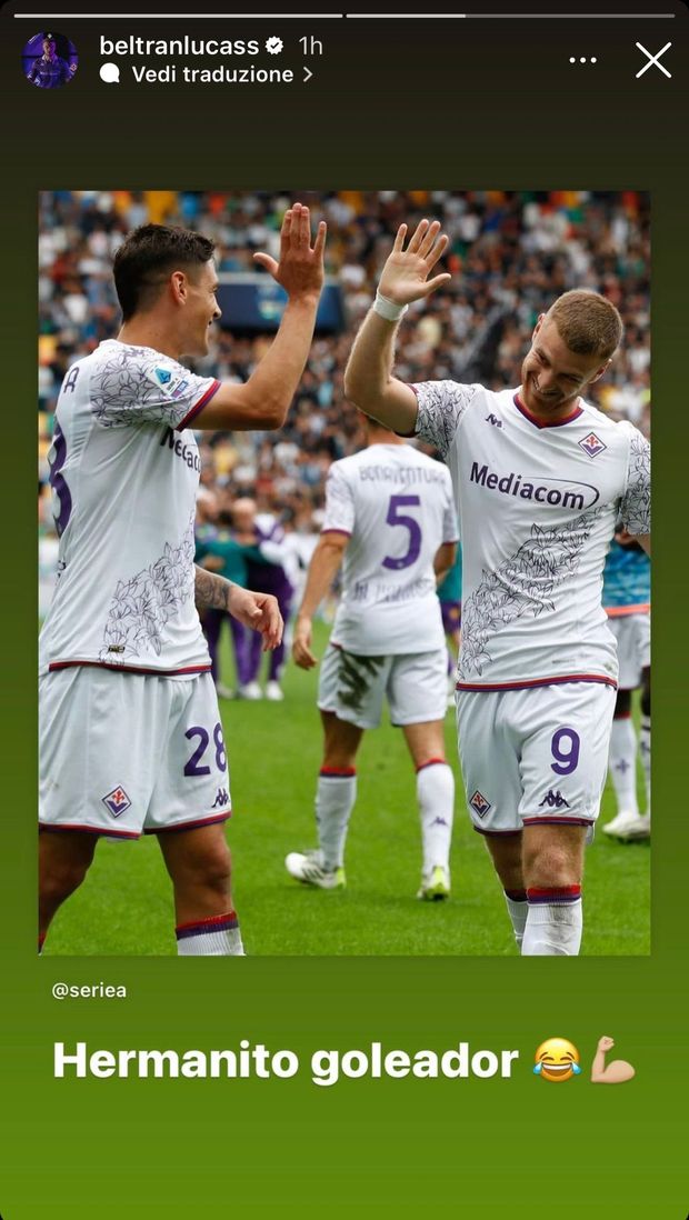 FOTO – Il bomber della Fiorentina gioca in difesa: “Fratellino goleador!”- immagine 2