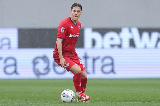 FLORENCE, ITALY - APRIL 13: Nicolo' Fagioli of ACF Fiorentina in action during the Serie A match between Fiorentina and Parma at Stadio Artemio Franchi on April 13, 2025 in Florence, Italy. (Photo by Gabriele Maltinti/Getty Images) Fagioli
