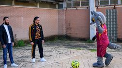 Festa del Papà, la Roma fa visita a Rebibbia: donati palloni e materiale sportivo