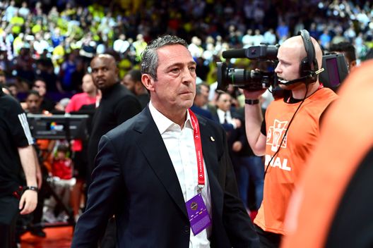 Esonero Mourinho, il presidente Koç spiega il motivo: “Inaccettabile uscire in quel modo”- immagine 2