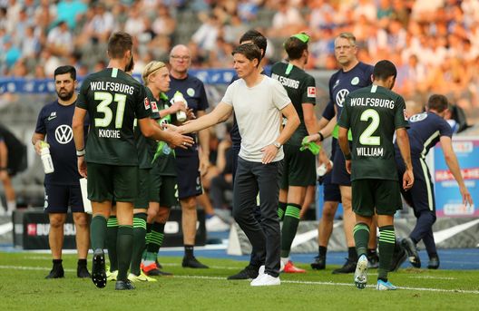 Oliver Glasner a rapport coi suoi giocatori, 2019. (Photo by Matthias Kern/Bongarts/Getty Images) Alla scoperta di Oliver Glasner: chi è il Mr Wolf del Crystal Palace- immagine 3