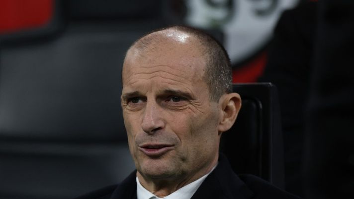 Massimiliano Allegri (allenatore ACMilan), qui durante Milan-Como 1-1 (Serie A 2025-2026) | News (Getty Images) Allegri dopo Milan-Como: 'Fabregas? Ho difeso Saelemaekers'. E sullo Scudetto non chiude le porte
