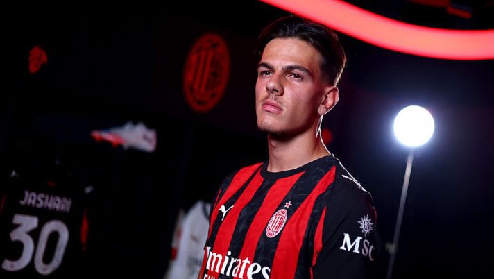 Jashari: “Milan un sogno, la verità sul ruolo e idolo Pirlo! Allegri, Modric, Ibra e il precedente CDK…” - immagine 1