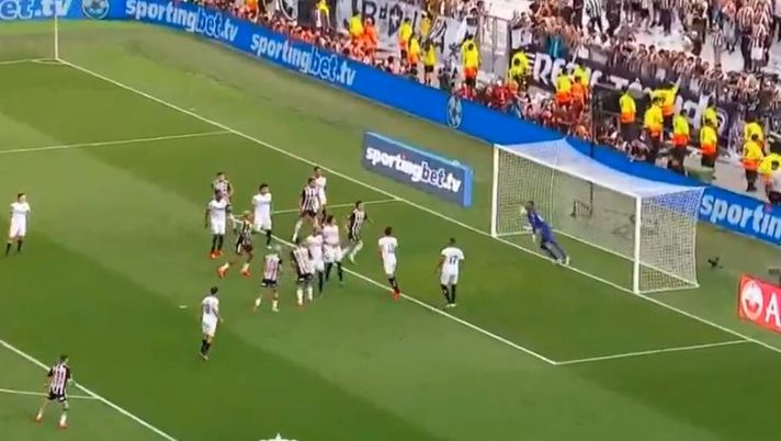 VIDEO L’ex azzurro Edu Vargas in gol in finale di Copa Libertadores - immagine 1