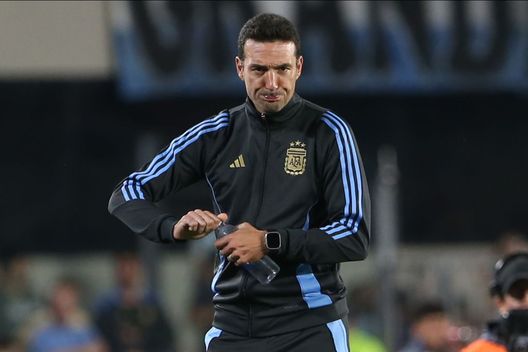 Scaloni sulla panchina dell'Argentina. (Foto di Daniel Jayo/Getty Images) Argentina e Colombia a confronto: sulla carta non c’è partita- immagine 4