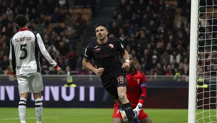 MILAN, ITALY - MARCH 21: Giovanni Simeone of Torino FC celebrates a goal during the Serie A match between AC Milan and Torino FC at Giuseppe Meazza Stadium on March 21, 2026 in Milan, Italy. (Photo by Stefano Guidi - Torino FC/Torino FC 1906 via Getty Images) Milan-Torino 3-2, Simeone: “Futuro incerto, non so che cosa accadrà” - immagine 1