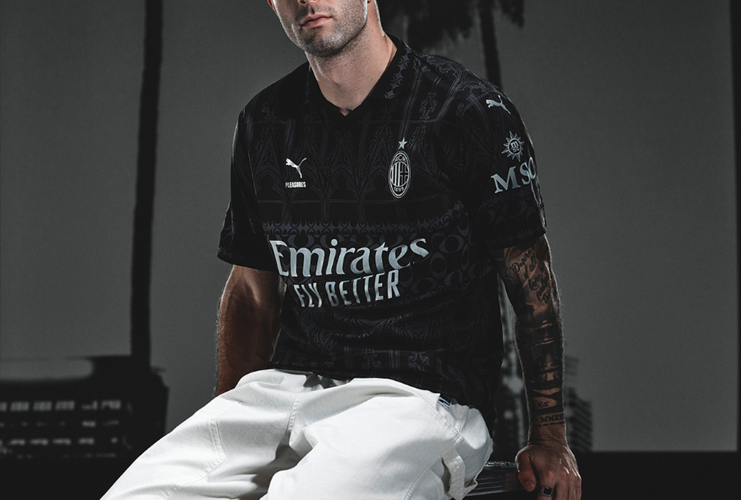 GALLERY Il Milan presenta la nuova divisa: debutterà contro il Napoli - immagine 4