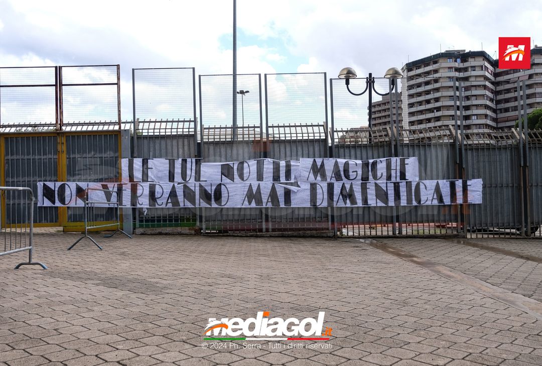 FOTO: I palermitani salutano Totò Schillaci allo Stadio (GALLERY)- immagine 1