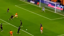 VIDEO Mertens come il vino, più invecchia più diventa buono: che gol al Trabzonspor