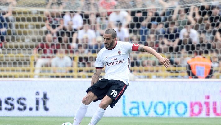 BOLOGNA, ITALY - APRIL 29: Leonardo Bonucci of AC Milan in action during the serie A match between Bologna FC and AC Milan at Stadio Renato Dall'Ara on April 29, 2018 in Bologna, Italy. (Photo by Mario Carlini / Iguana Press/Getty Images) milan-bologna-interviste-bonucci-mediaset-finale-olimpico-diretta-live-risultato-coppa-italia-2