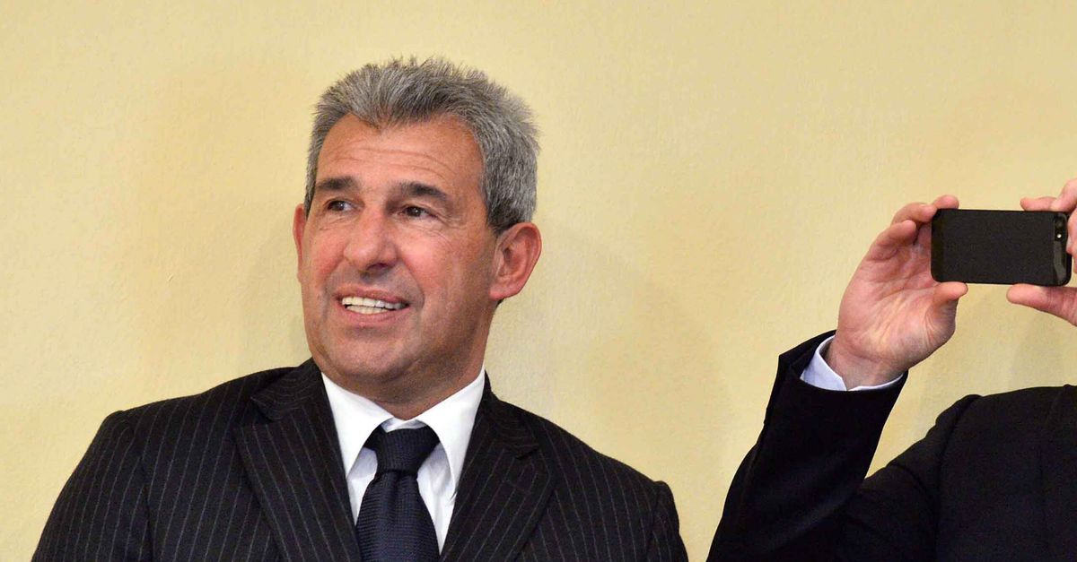 bagni smascherato dalle iene per giocare basta pagare corsera scena desolante non è… da Golssip.it bagni smascherato dalle iene per giocare basta pagare corsera scena desolante non è…