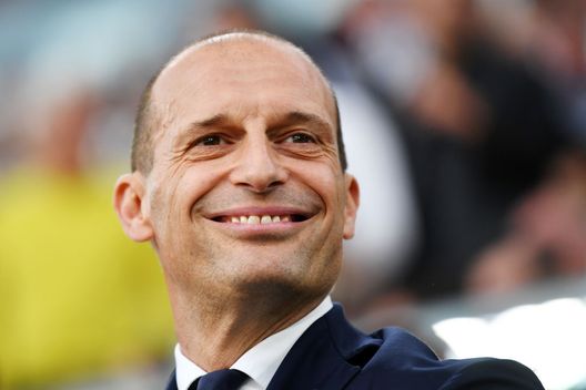 TURIN, ITALY - MAY 12: Massimiliano Allegri, Head Coach of Juventus, looks on prior to the Serie A TIM match between Juventus and US Salernitana at Allianz Stadium on May 12, 2024 in Turin, Italy. (Photo by Valerio Pennicino/Getty Images) allegri-milan-ancelotti-juventus-risultati-successi-sportivi-dati-stagioni-numeri-statistiche-storia