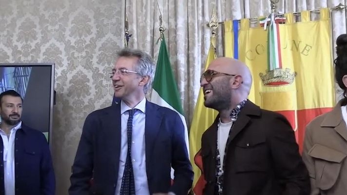 VIDEO Negramaro, concerto a Napoli per Pino Daniele: tributo al Maradona nel 2024 - immagine 1