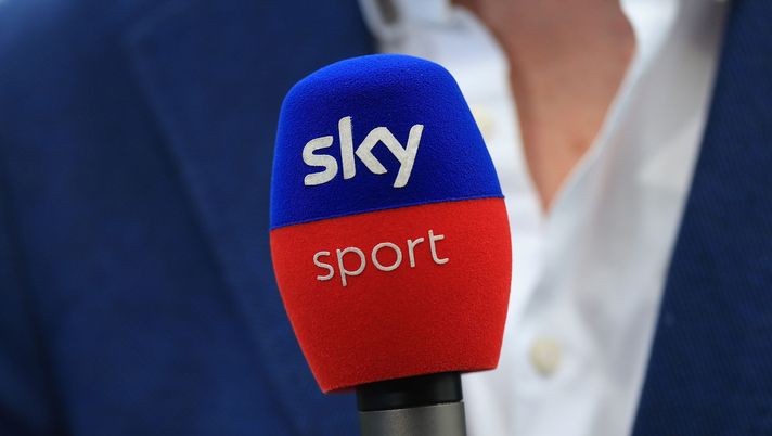Diritti tv, Sky chiede un risarcimento fino a 1.9 miliardi di euro a Tim e Dazn - immagine 1