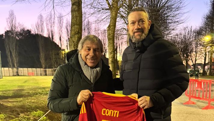 Roma 1927 Futsal, il presidente fa visita a Trigoria: lo scatto con Bruno Conti Roma 1927 Futsal, il presidente fa visita a Trigoria: lo scatto con Bruno Conti - immagine 1