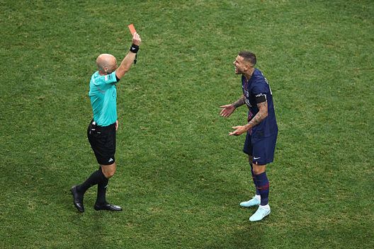 Atlanta, Georgia - 5 luglio 2025: Lucas Hernández espulso durante la partita contro il Bayern Monaco. (Foto do Megan Briggs/Getty Images) Chelsea-Psg, dove vedere la finale del Mondiale per Club in tv e streaming- immagine 3