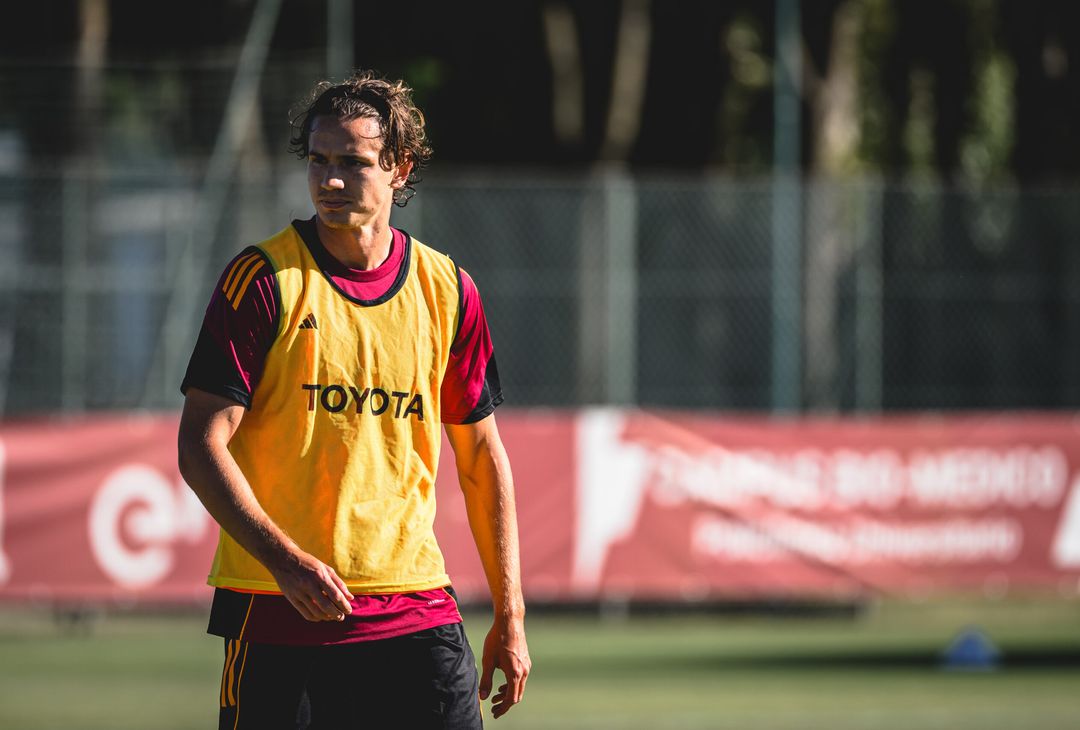 Trigoria, la seduta di allenamento sotto gli occhi di Friedkin – FOTO GALLERY - immagine 17