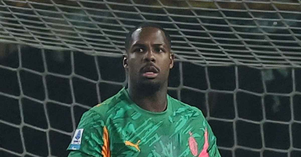 Juventus sempre interessata a Maignan del Milan. Ma un altro club è in vantaggio