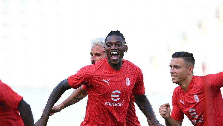 Rafael Leao (attaccante AC Milan), qui durante una seduta di allenamento del Milan a Los Angeles | News (Getty Images) Rafael Leao AC Milan allenamento Milan Los Angeles