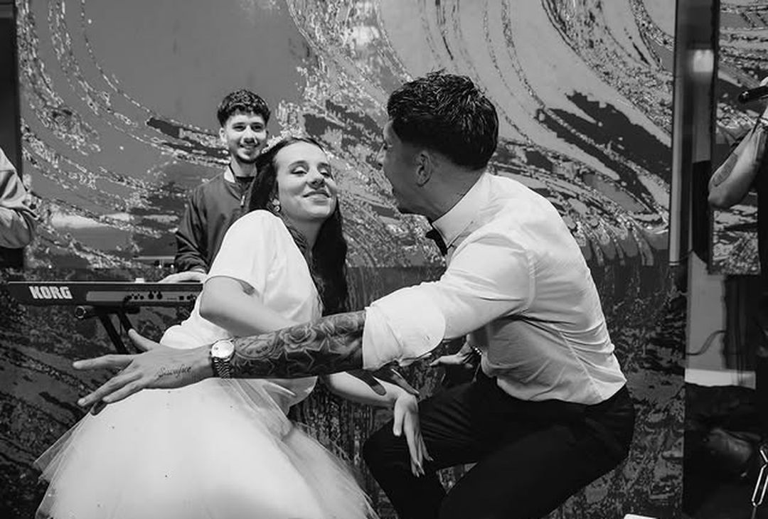 Olivera show, musica e passi di danza alla festa della sorella – LA FOTOGALLERY - immagine 6