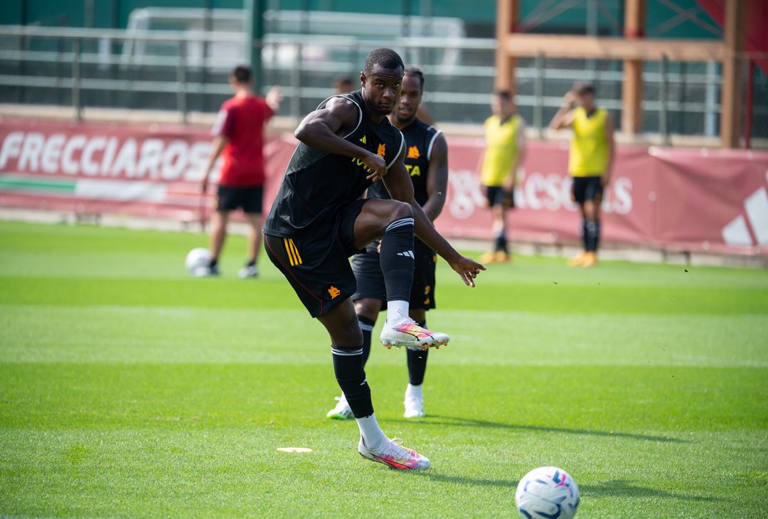 Roma, l’allenamento a Trigoria a due giorni dall’Empoli – FOTO GALLERY - immagine 3