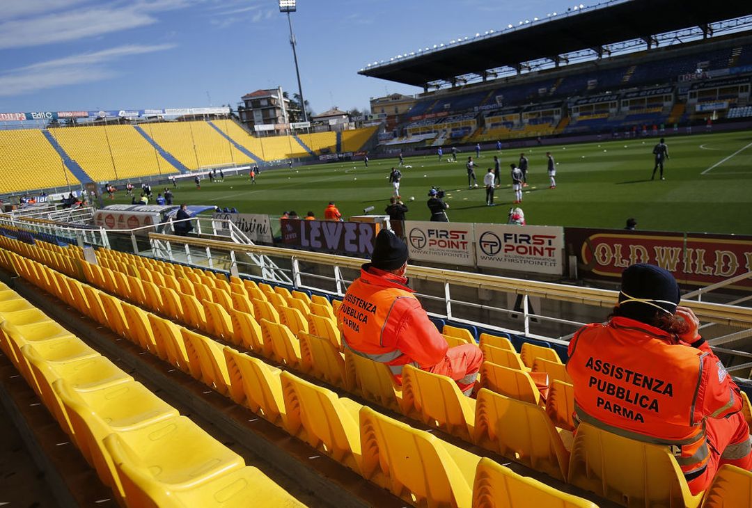 Fotogallery – Parma-Spal, le immagini dell’attesa del calcio d’inizio al Tardini - immagine 3