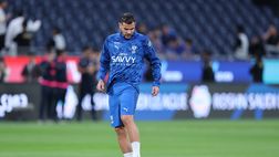 Al Hilal, Theo Hernandez sveglia Darwin Nunez con un uovo