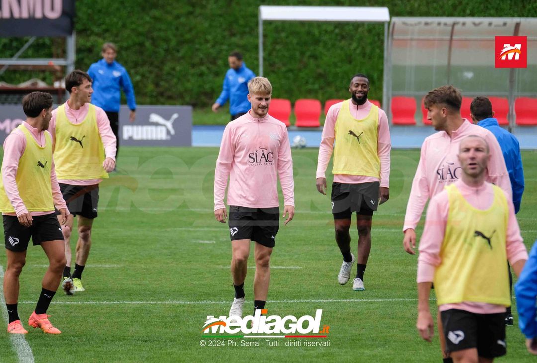 FOTO Ritiro Palermo, gli scatti della seduta mattutina dei rosanero (Gallery) - immagine 47