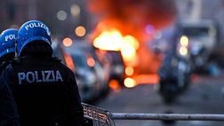 Scontri Genoa-Inter, cinque ultras rossoblù arrestati dopo le violenze al Ferraris