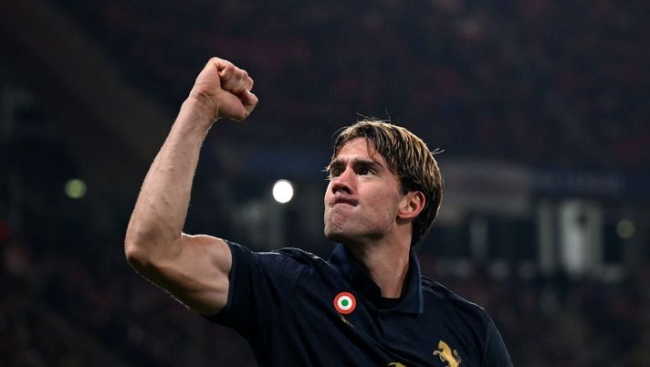 Calciomercato Milan, Vlahovic nuovi contatti. Scambio con Saelemaekers?