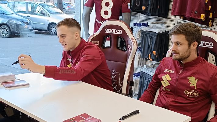Torino, Ilic e Linetty incontrano i tifosi allo Joma Store - immagine 1