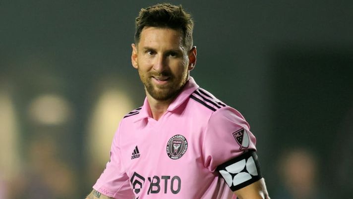 A qualsiasi costo: 556 dollari per vedere giocare Messi - immagine 1