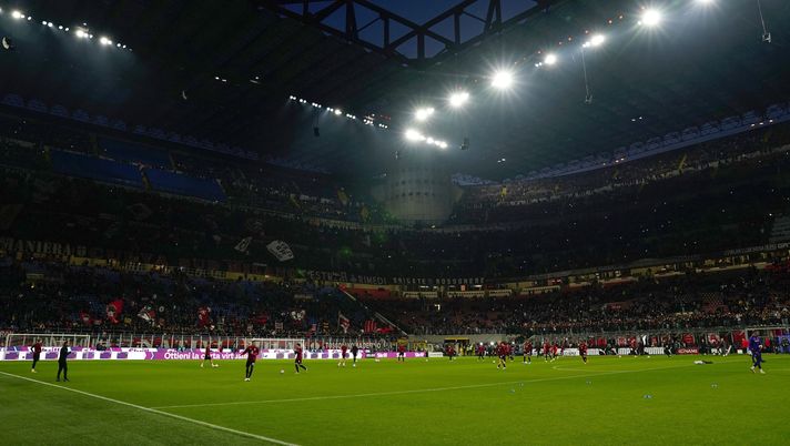 Milan-Fiorentina: a San Siro grande cornice di pubblico, in migliaia da Firenze - immagine 1