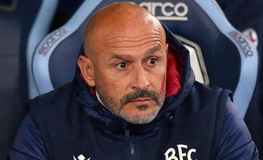 ROME, ITALY - NOVEMBER 24: Vincenzo Italiano, Head Coach of Bologna, looks on during the Serie A match between SS Lazio and Bologna at Stadio Olimpico on November 24, 2024 in Rome, Italy. (Photo by Paolo Bruno/Getty Images) Vincenzo Italiano - Bologna