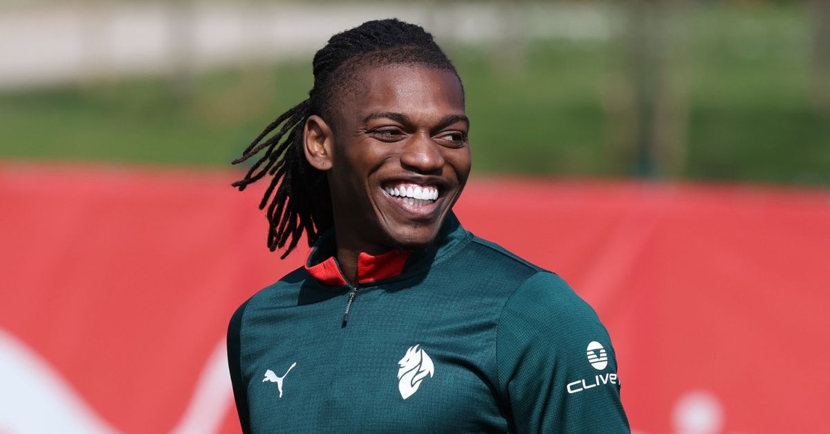 di stefano leao 232 uno dei pi249 amati nello spogliatoio del milan bravissimo ragazzo molto tenero da Pianetamilan.it di stefano leao 232 uno dei pi249 amati nello spogliatoio del milan bravissimo ragazzo molto tenero