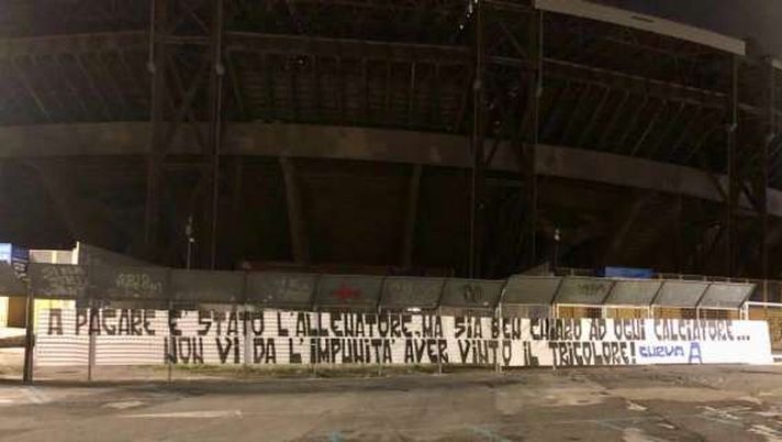 striscione curva a