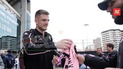 Palermo, la valigia di Massolo: parate, sorrisi e una promozione da protagonista