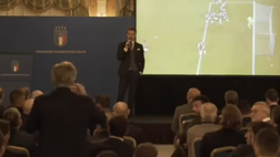 Ancelotti ci vide lungo: “Chi arbitra le partite? I direttori di gara oppure il Var?”