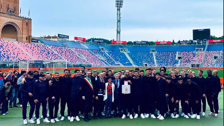 Il Bologna ha ricevuto il Nettuno d’Oro. Fenucci: “Vogliamo tenere i nostri giocatori” Il Bologna ha ricevuto il Nettuno d’Oro. Fenucci: “Vogliamo tenere i nostri giocatori” - immagine 1