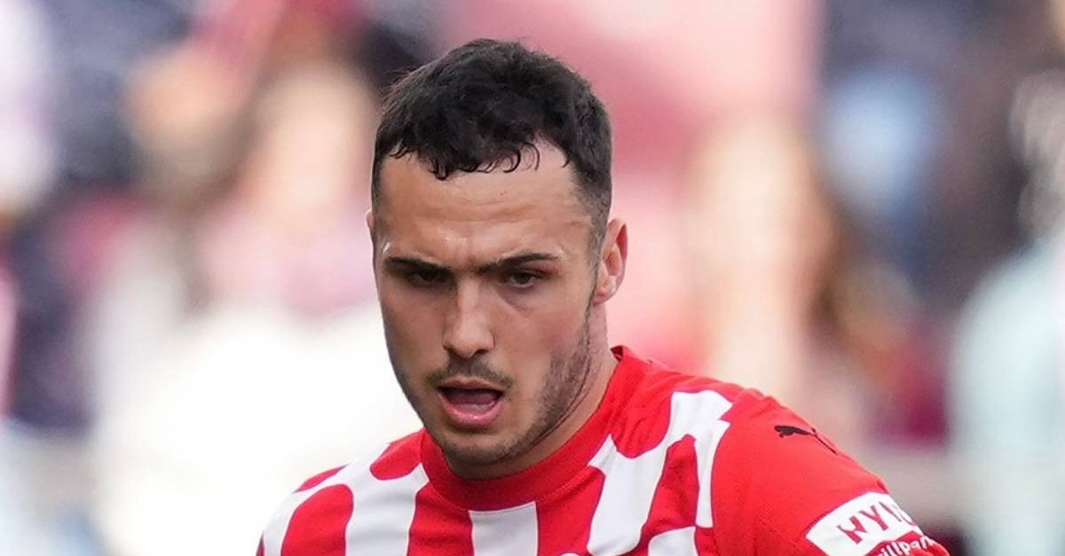 Calciomercato: Juve, Milan e Napoli su Arnau Martínez. Costo e dettagli Calciomercato: Juve, Milan e Napoli su Arnau Martínez. Costo e dettagli