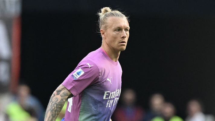 Simon Kjaer (difensore AC Milan), qui durante Milan-Lecce 3-0 (Serie A 2023-2024) | News (Getty Images) Simon Kjaer AC Milan Milan-Lecce 3-0 Serie A 2023-2024
