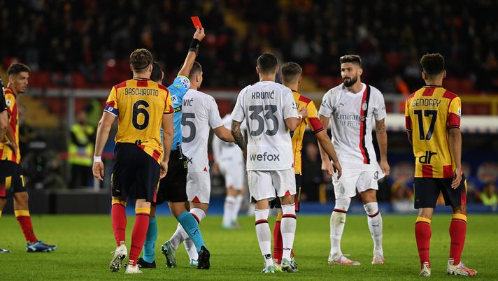 espulsione Olivier Giroud AC Milan Lecce-Milan 2-2 Serie A 2023-2024