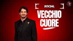 Milan, Pato estasiato dalle maglie. Poi scherza: “Dov’è il contratto?” | VIDEO