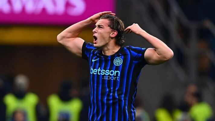 MILAN, ITALY - FEBRUARY 14: Pio Esposito of FC Internazionale celebrates after scoring the goal during the Serie A match between FC Internazionale and Juventus FC at Giuseppe Meazza Stadium on February 14, 2026 in Milan, Italy. (Photo by Mattia Pistoia - Inter/Inter via Getty Images) Pio Esposito: “Un sogno che avevo da bambino! E quello che dicono sui big match non c’entra nulla” - immagine 1