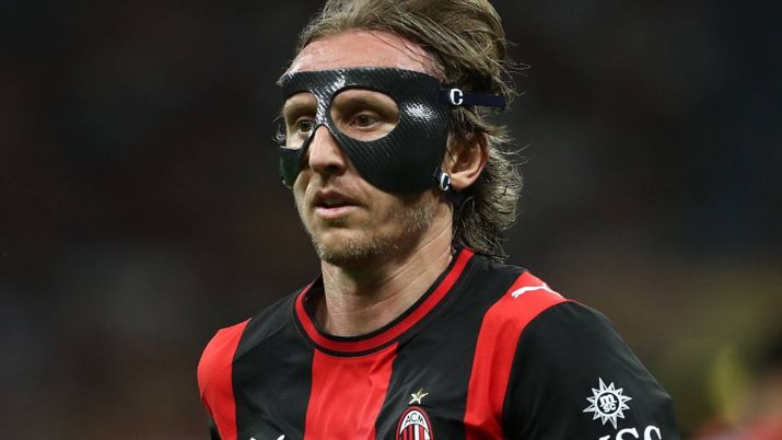 Luka Modric, centrocampista AC Milan, potrebbe non rinnovare il contratto con i rossoneri per la prossima stagione e ritirarsi dal calcio giocato dopo i Mondiali | Calciomercato Milan News (Credits foto: Getty Images) Luka Modric, centrocampista AC Milan, potrebbe non rinnovare il contratto con i rossoneri per la prossima stagione e ritirarsi dal calcio giocato dopo i Mondiali
