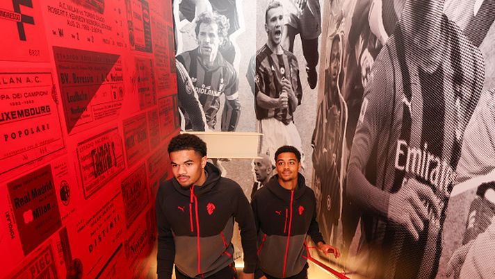 milan-flagship-store-via-dante-athekame-e-de-winter-tutte-le-foto